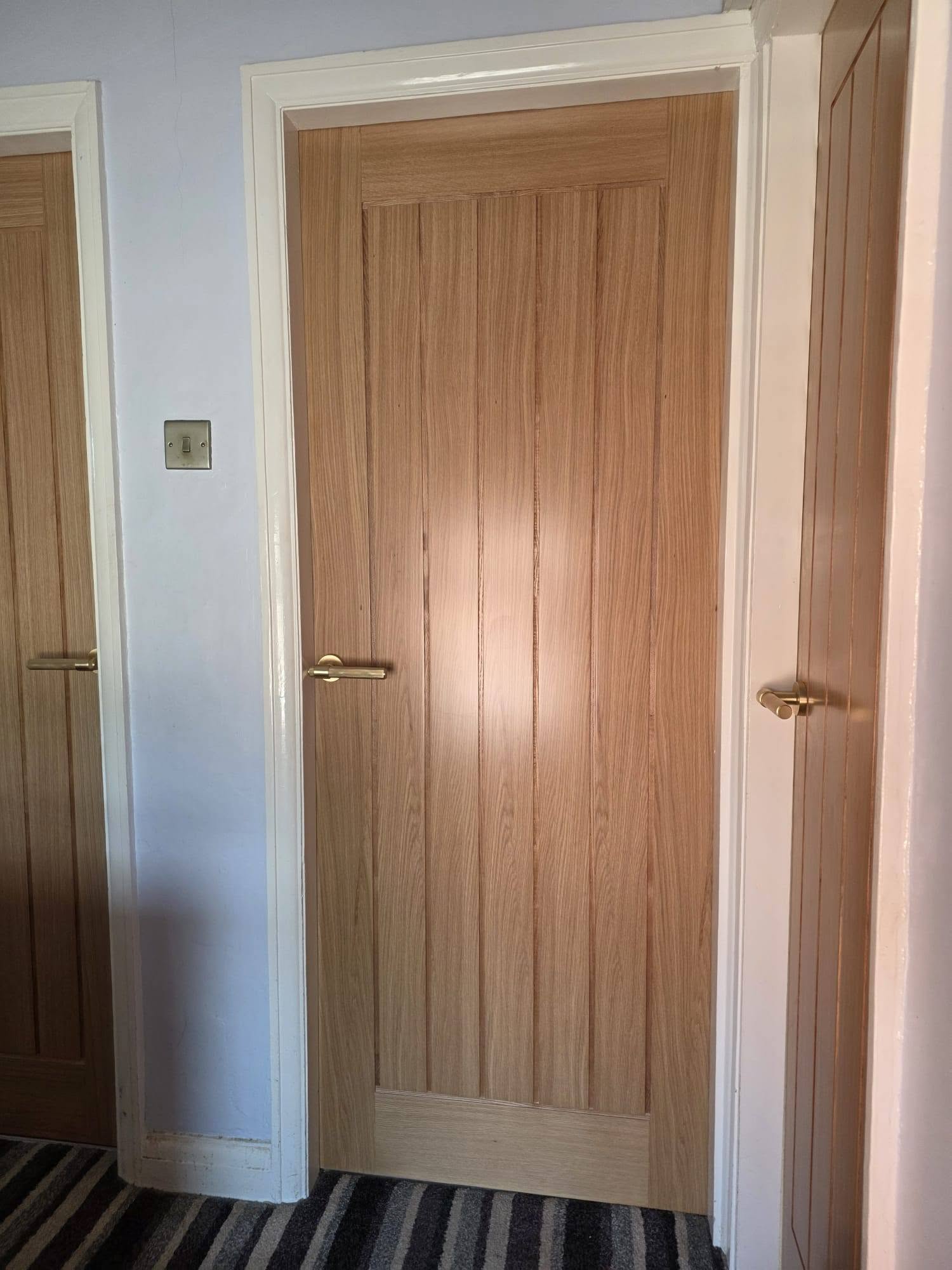 Oak internal doors, finishing joinery and staircase transformation completed by Elite, view 2