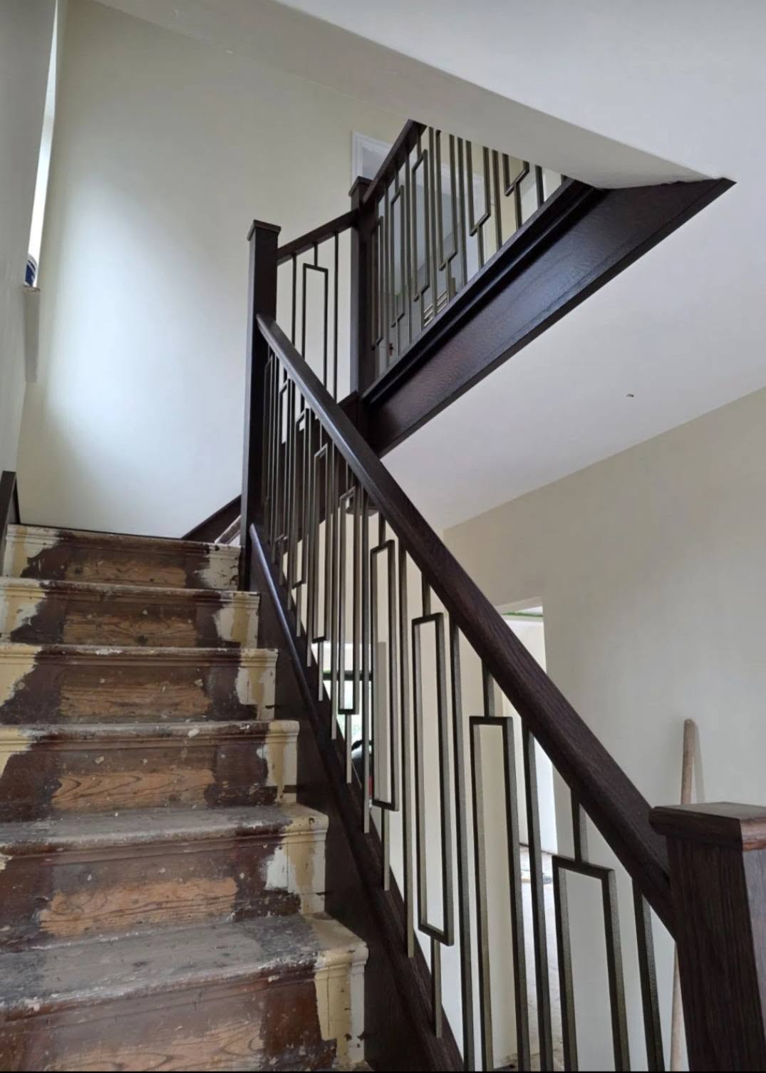 Oak internal doors, finishing joinery and staircase transformation completed by Elite, view 6